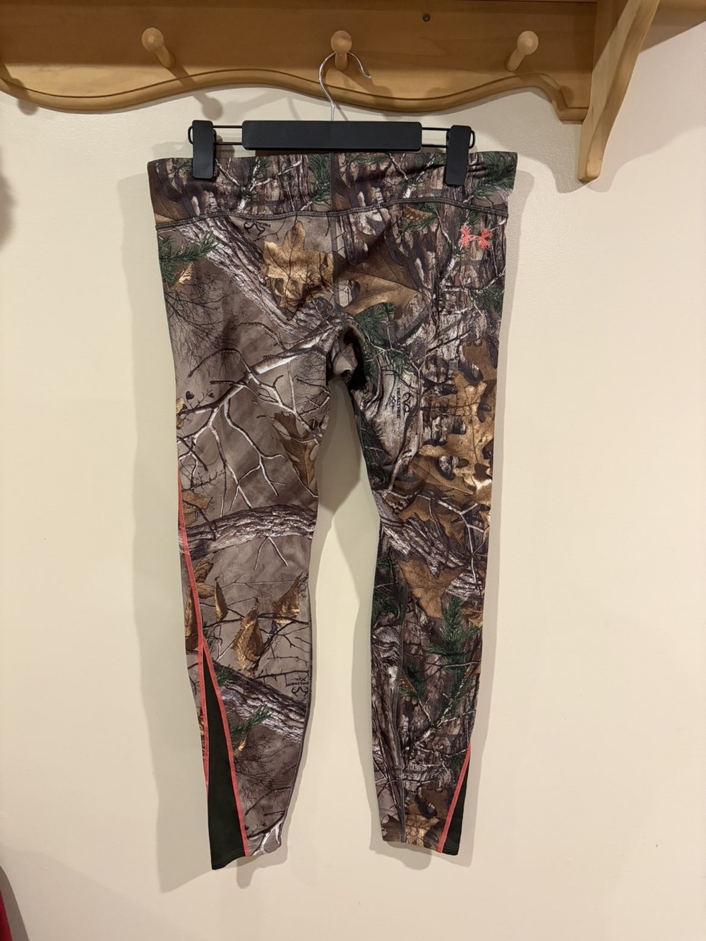 Under Armour Cold Gear/ Scent Control Women's Camouflage Leggings with Pink Trim